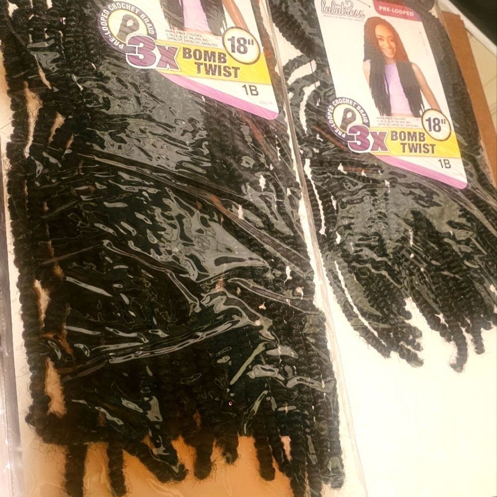 18" Bomb Twist Hair Extensions Color #1B Included 2 Packages Of Hair